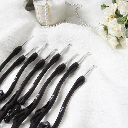 8Pcs Classical Soft Handle Aluminum Crochet Hook Set Knitting Blanket Weave Yarn Craft