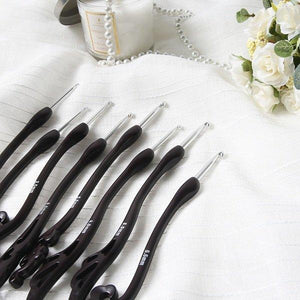 8Pcs Classical Soft Handle Aluminum Crochet Hook Set Knitting Blanket Weave Yarn Craft